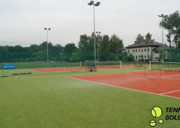 Sztuczna trawa na korty tenisowe
