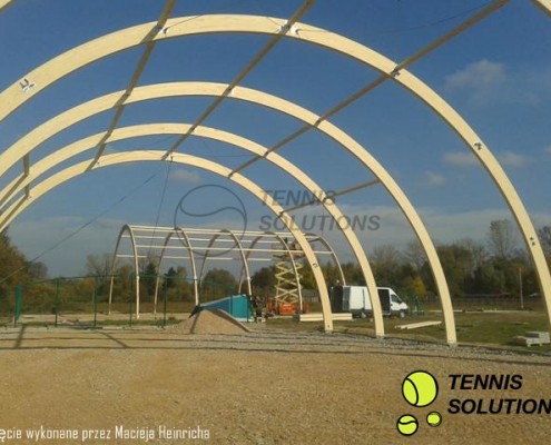 Budowa hal tenisowych o konstrukcji drewnianej